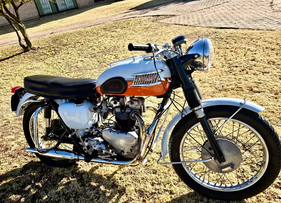 1959 Triumph T120 Bonneville
